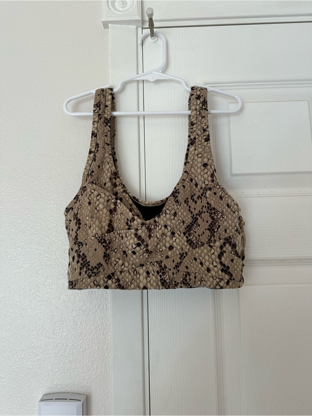 Revolve varley sports bra size M